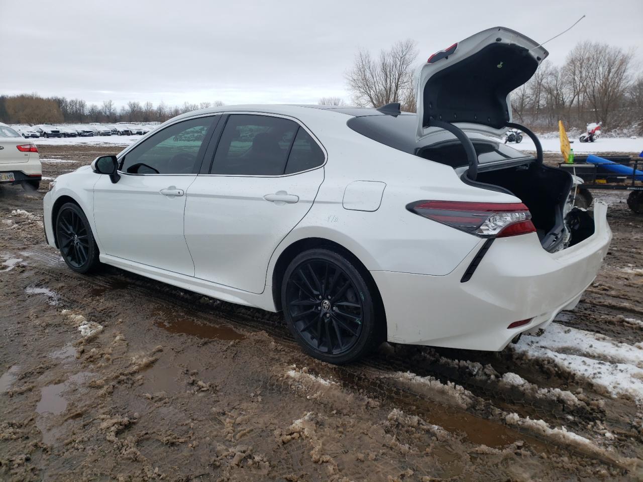 Obraz 2 z 2021 TOYOTA CAMRY XSE 2021 z VIN 4T1K61AK1MU542666