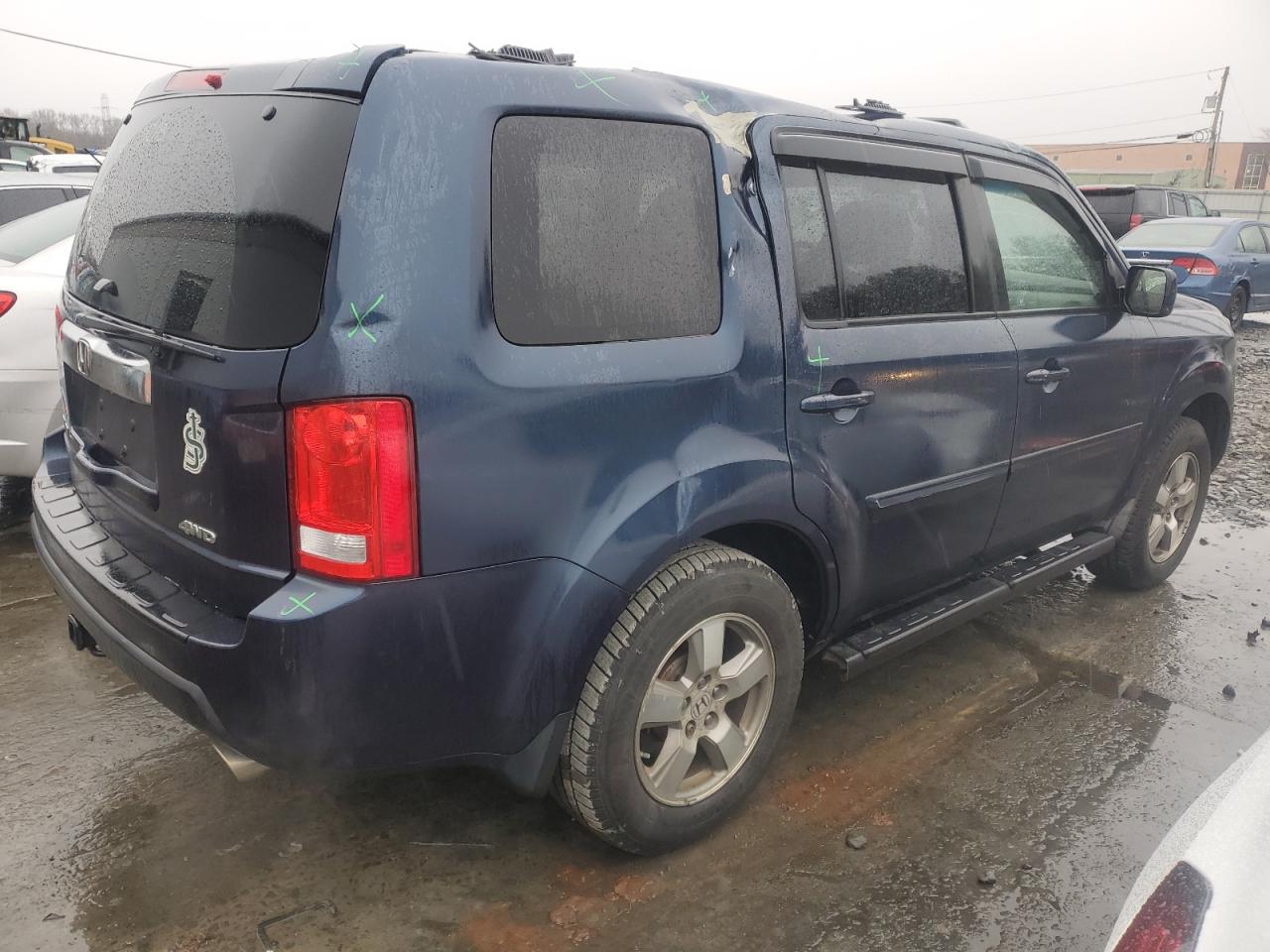 Image 3 of 2010 HONDA PILOT EXL 2010 with VIN 5FNYF4H63AB021171
