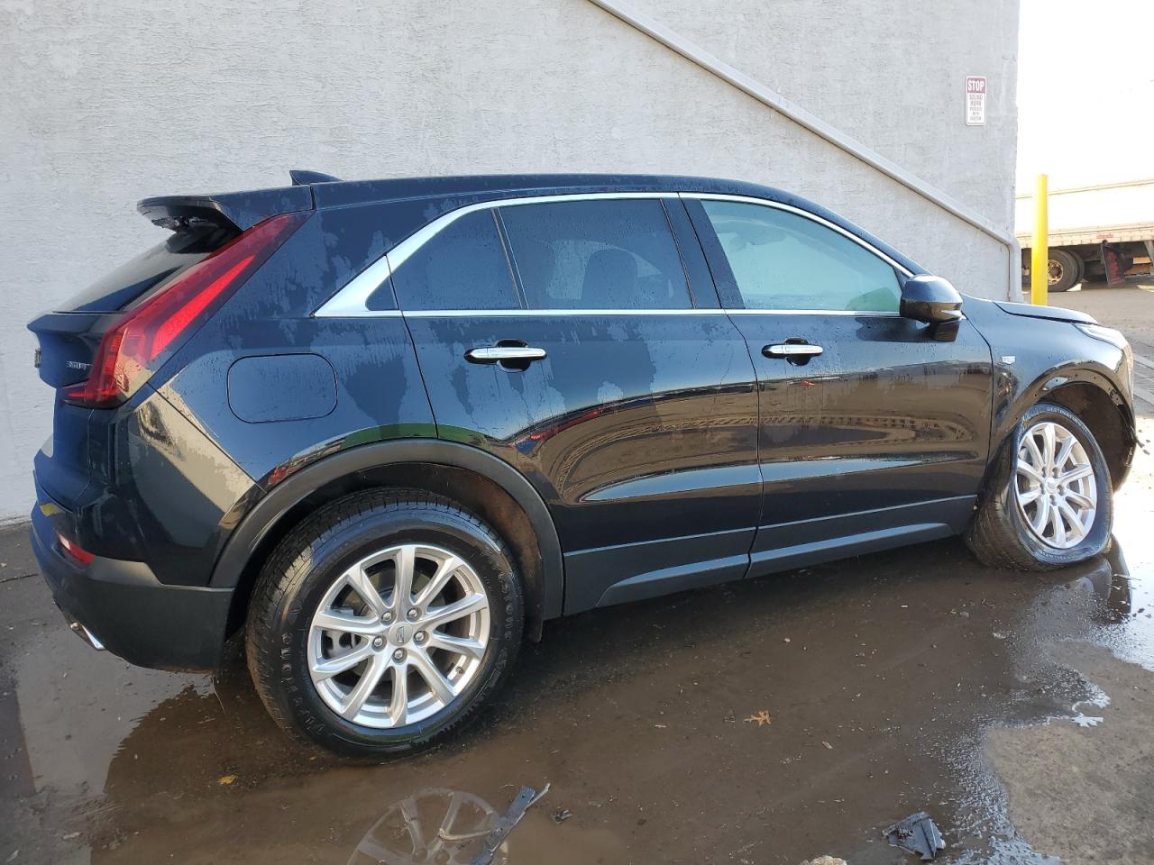 Изображение 3 2020 CADILLAC XT4 LUXURY 2020 с VIN 1GYFZBR43LF103622