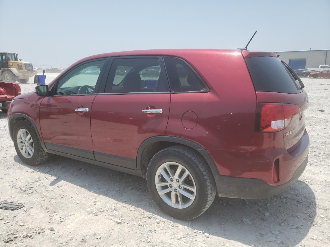 Image 2 of Kia Sorento Lx 2014 with VIN 5XYKT3A63EG523440