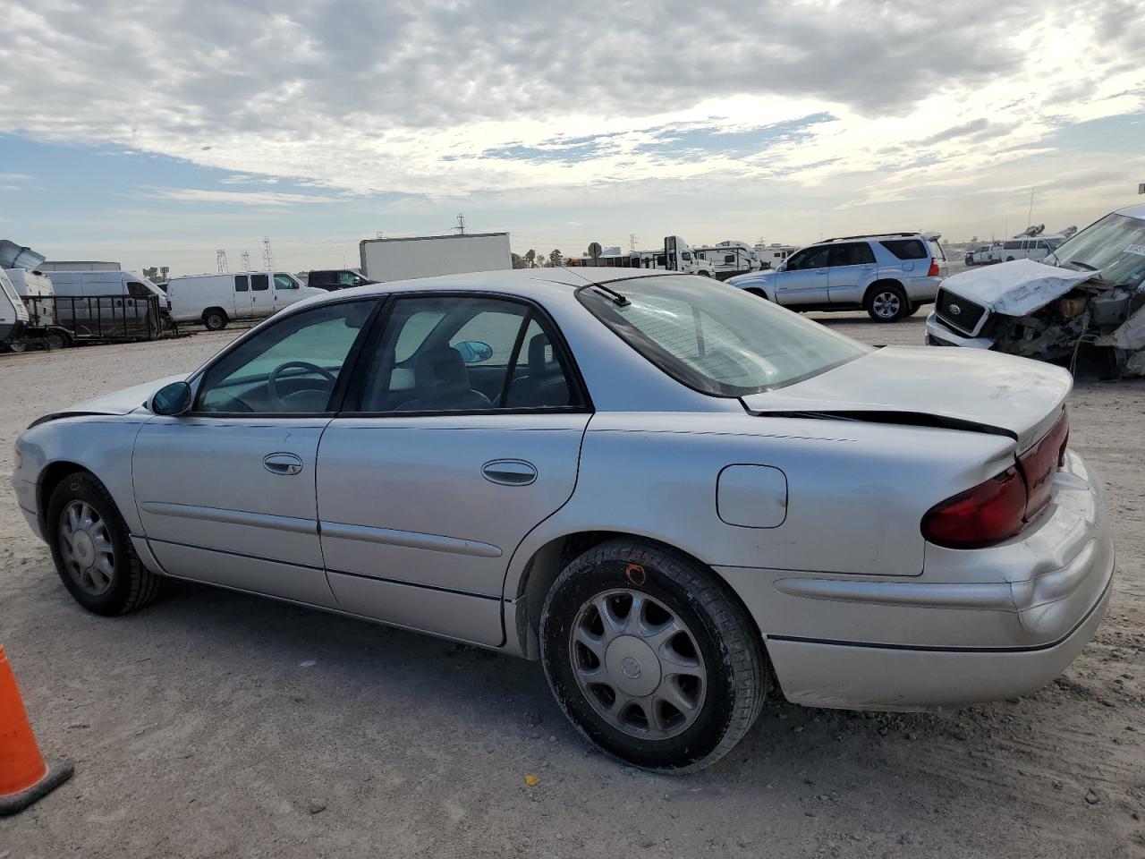 Изображение 2 2004 BUICK REGAL LS 2004 с VIN 2G4WB55K141161698