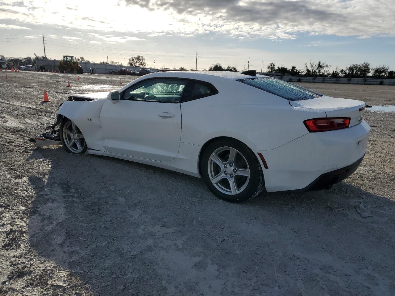 Obraz 2 z 2018 CHEVROLET CAMARO LT 2018 z VIN 1G1FB1RX0J0129358