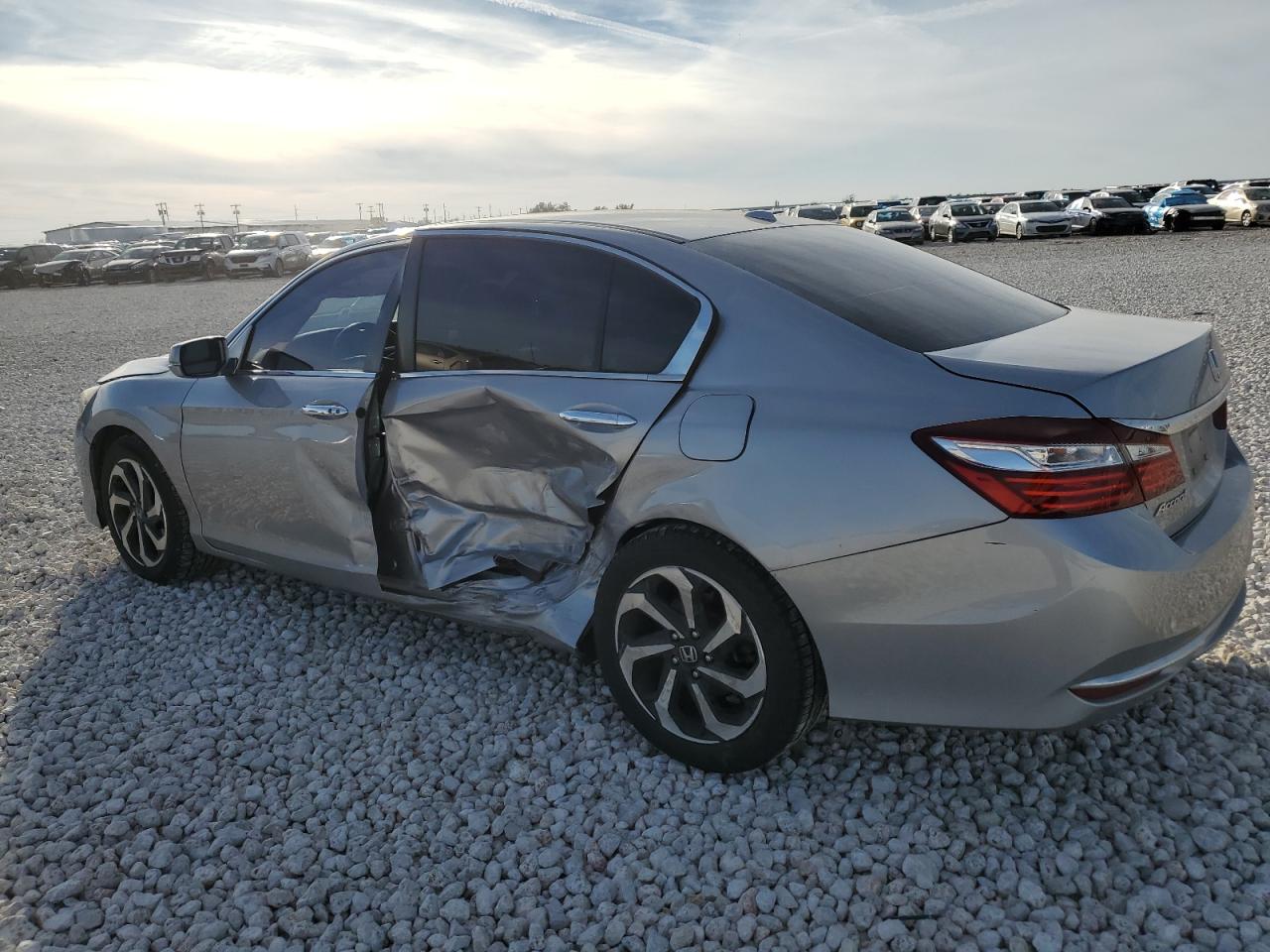 Image 2 of 2017 HONDA ACCORD EX 2017 with VIN 1HGCR2F7XHA252431