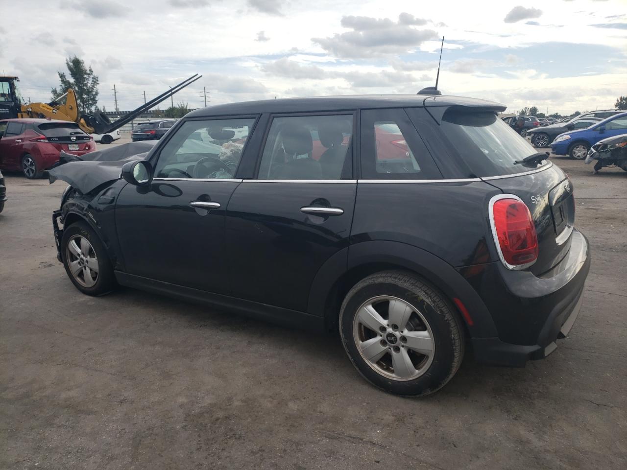 Image 2 of 2022 MINI COOPER  2022 with VIN WMW33DK08N2P59724