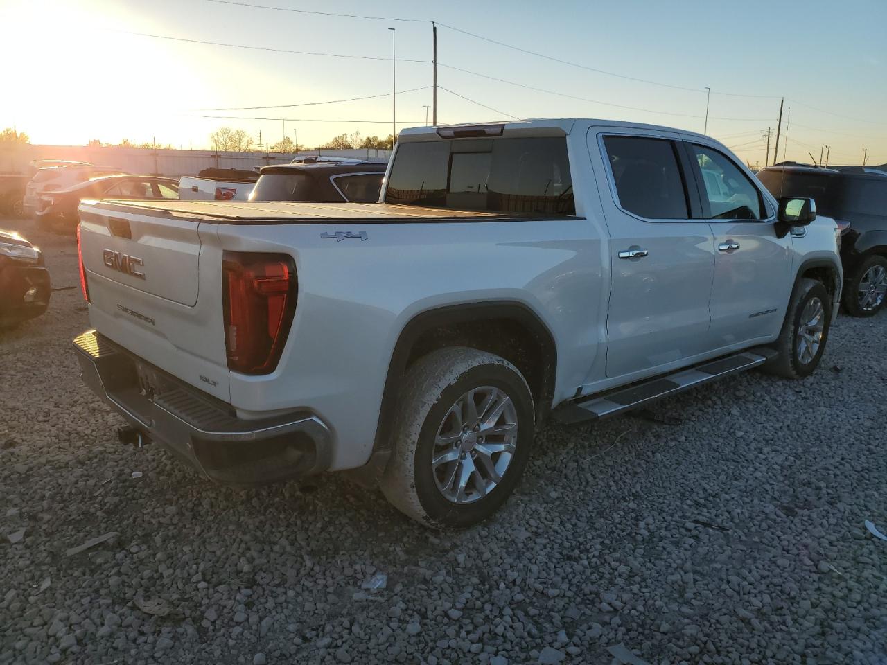 Image 3 of 2019 GMC SIERRA K1500 SLT 2019 with VIN 3GTU9DED3KG163573