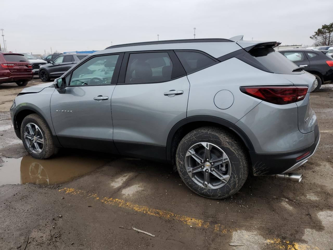 Image 2 of 2024 CHEVROLET BLAZER 3LT 2024 with VIN 3GNKBDRS9RS179621