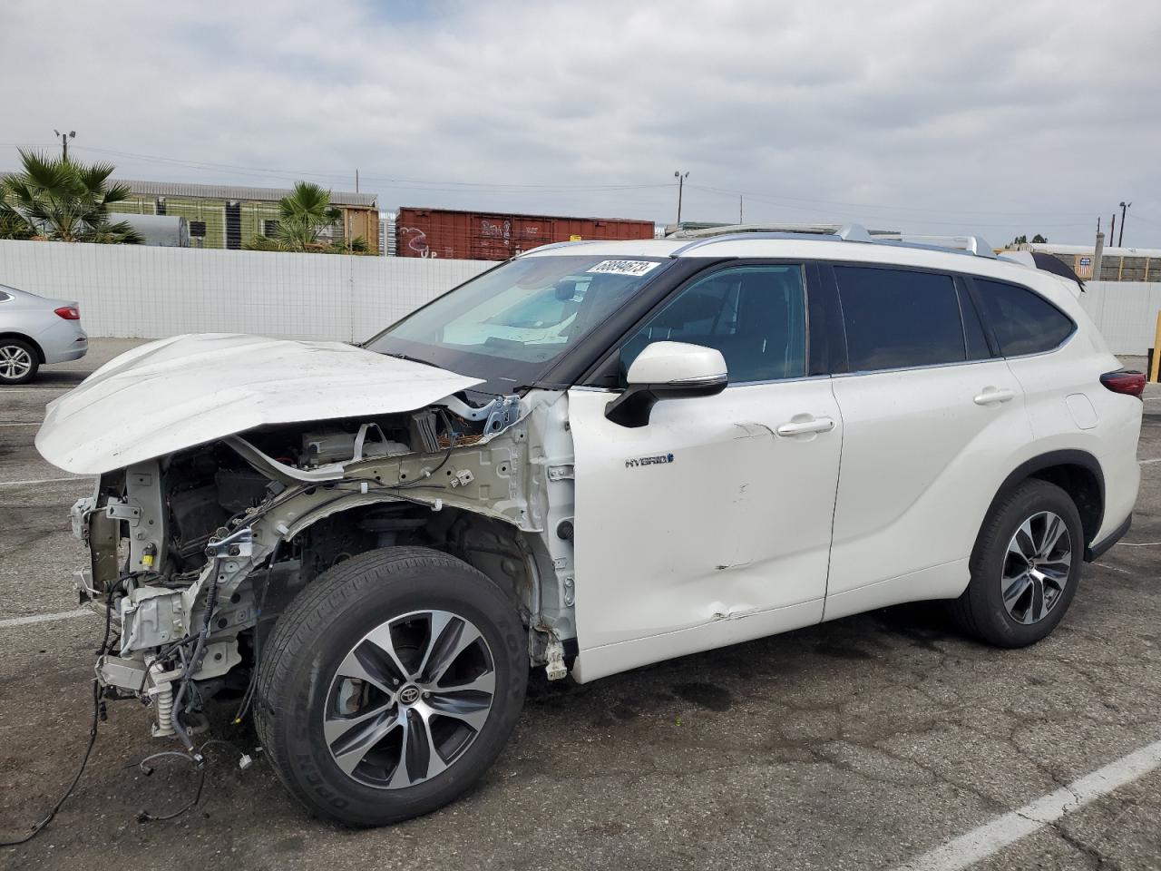 Изображение 1 2020 TOYOTA HIGHLANDER HYBRID XLE 2020 с VIN 5TDGARAH3LS501955