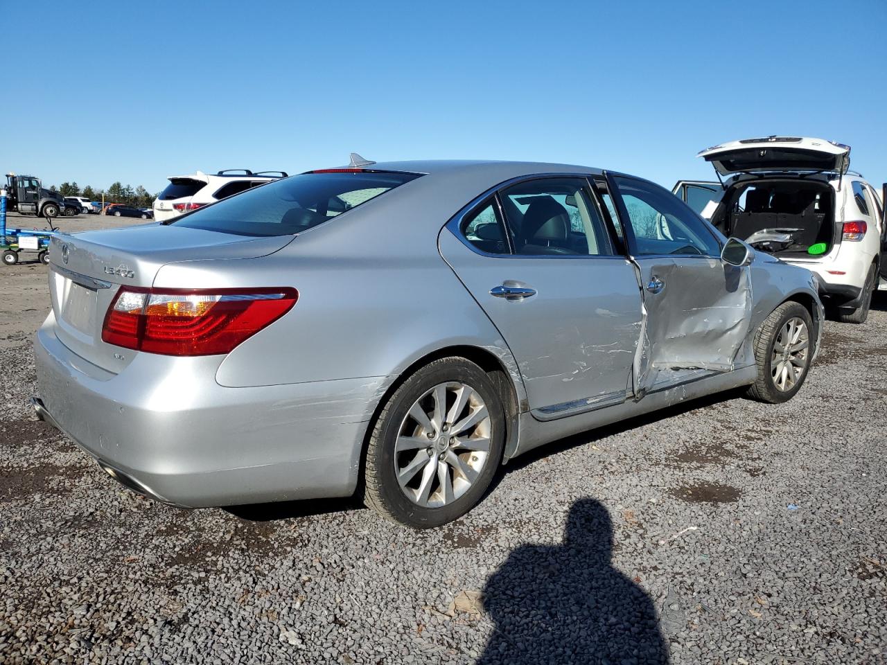 Изображение 3 2010 LEXUS LS 460 2010 с VIN JTHCL5EF1A5007511
