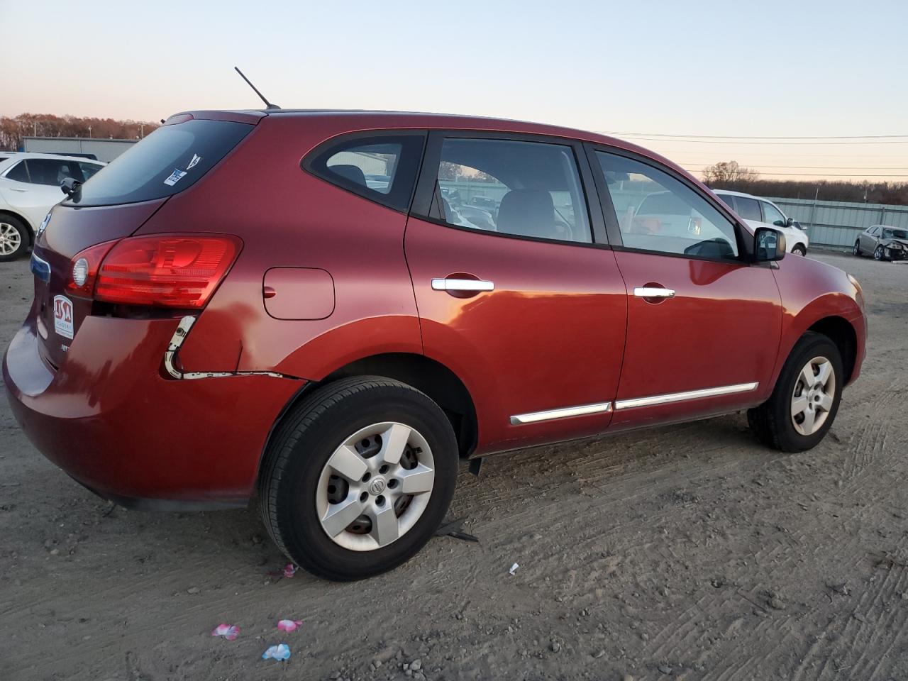 Image 3 of 2015 NISSAN ROGUE SELECT S 2015 with VIN JN8AS5MV6FW257482