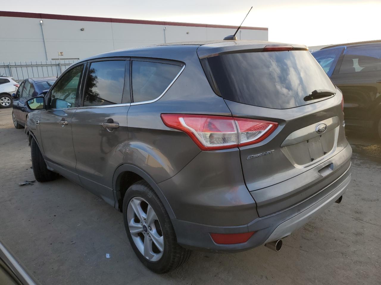 Image 2 of 2013 FORD ESCAPE SE 2013 with VIN 1FMCU9G92DUB32116