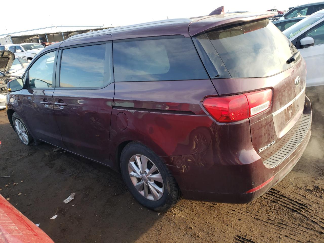 Изображение 2 2018 KIA SEDONA LX 2018 с VIN KNDMB5C16J6385978