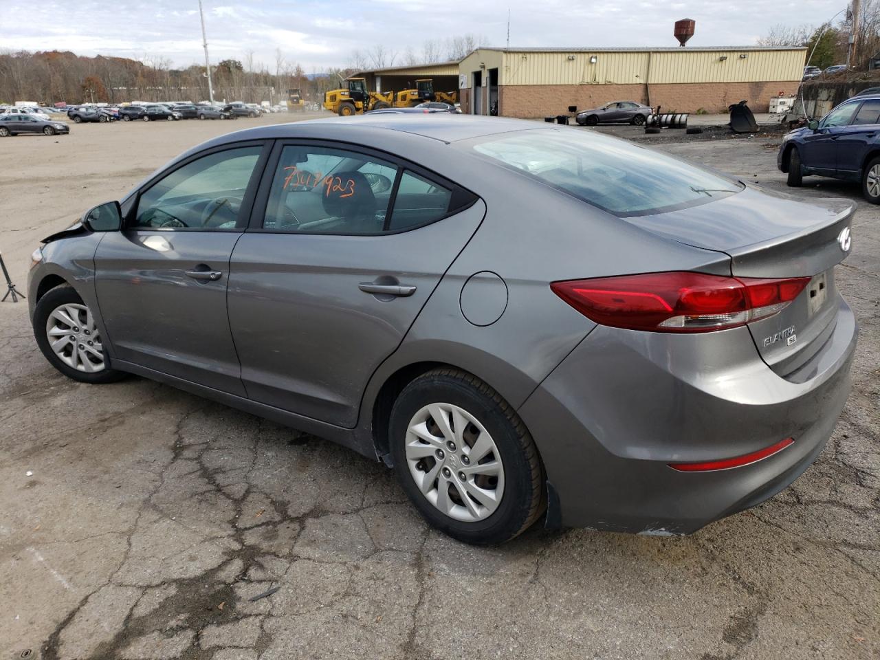 Изображение 2 2018 HYUNDAI ELANTRA SE 2018 с VIN 5NPD74LF6JH277082