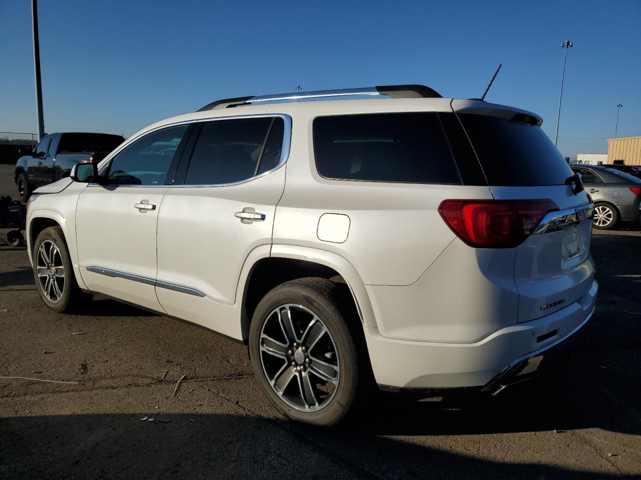 Image 2 of 2018 GMC ACADIA DENALI 2018 with VIN 1GKKNXLS0JZ222037