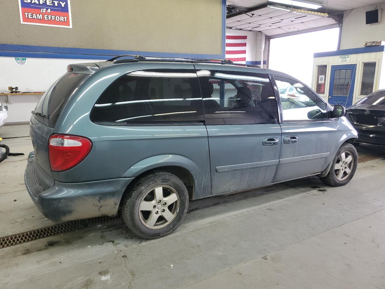 Изображение 3 2007 DODGE GRAND CARAVAN SXT 2007 с VIN 2D4GP44L87R101327