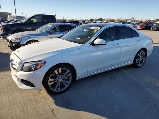 Obraz 1 z 2015 MERCEDES-BENZ C 300 2015 z VIN 55SWF4JBXFU082909