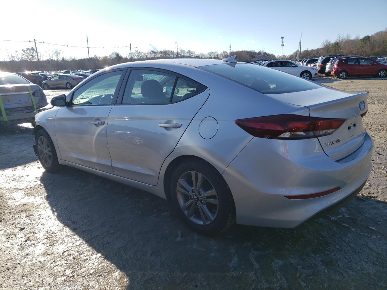 Obraz 2 z 2017 HYUNDAI ELANTRA SE 2017 z VIN KMHD84LF2HU378841