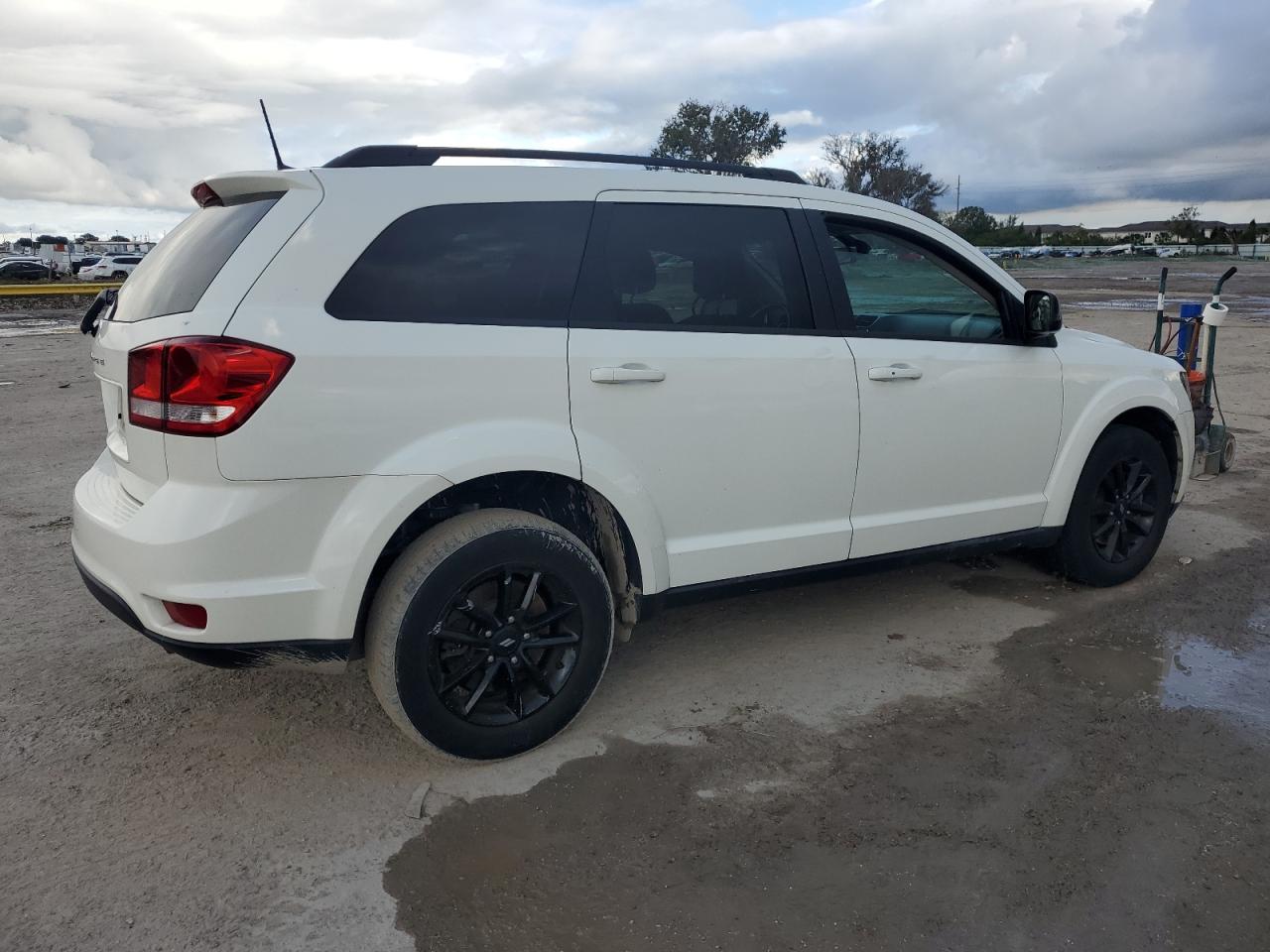 Image 3 of 2019 DODGE JOURNEY SE 2019 with VIN 3C4PDCBB9KT867020