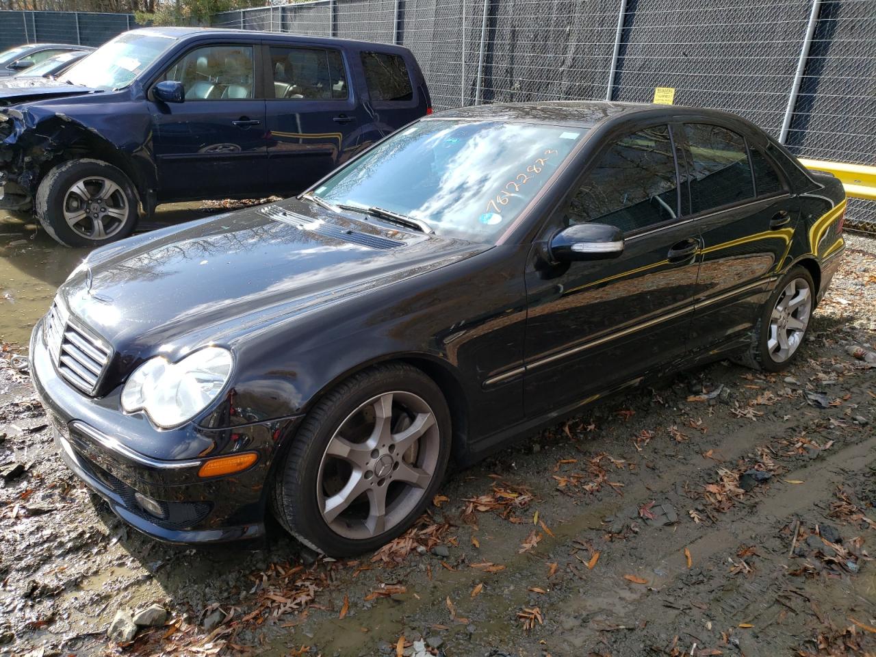 Image 1 of 2007 MERCEDES-BENZ C 230 2007 with VIN WDBRF52HX7F874187