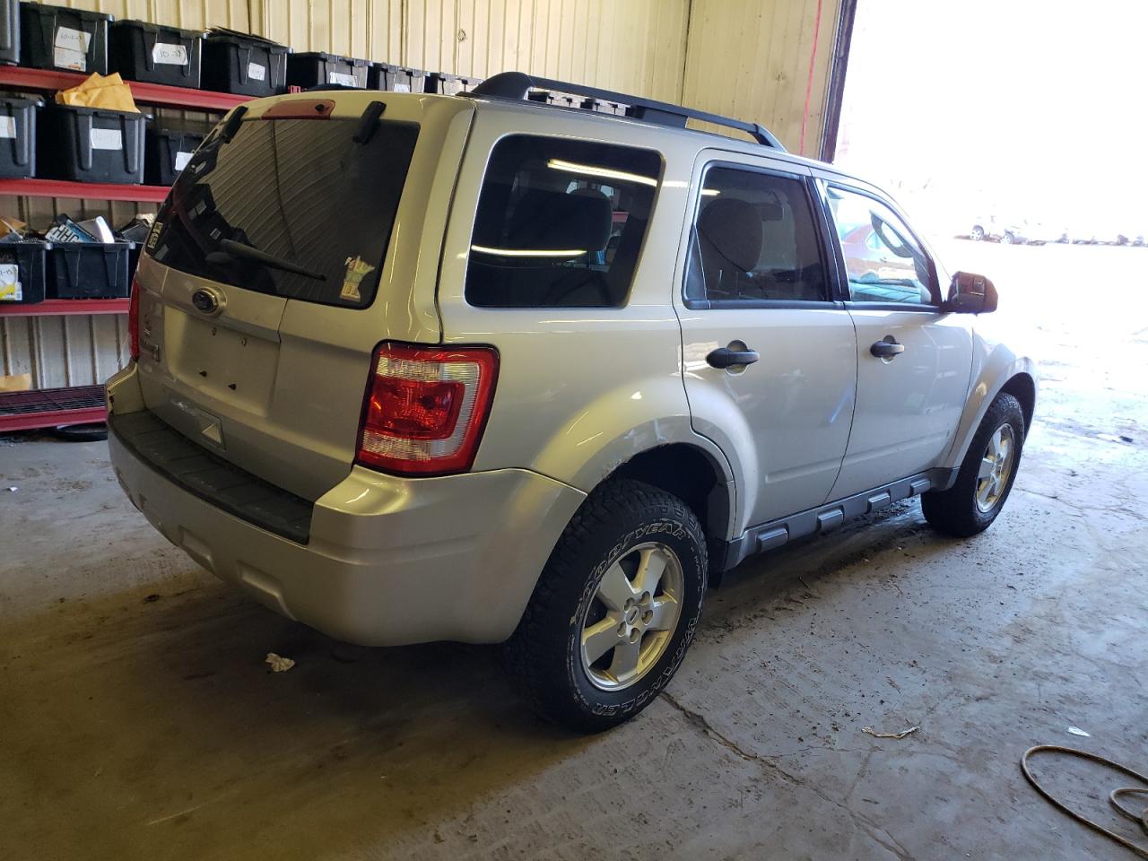 Image 3 of 2011 FORD ESCAPE XLT 2011 with VIN 1FMCU0D77BKC17766