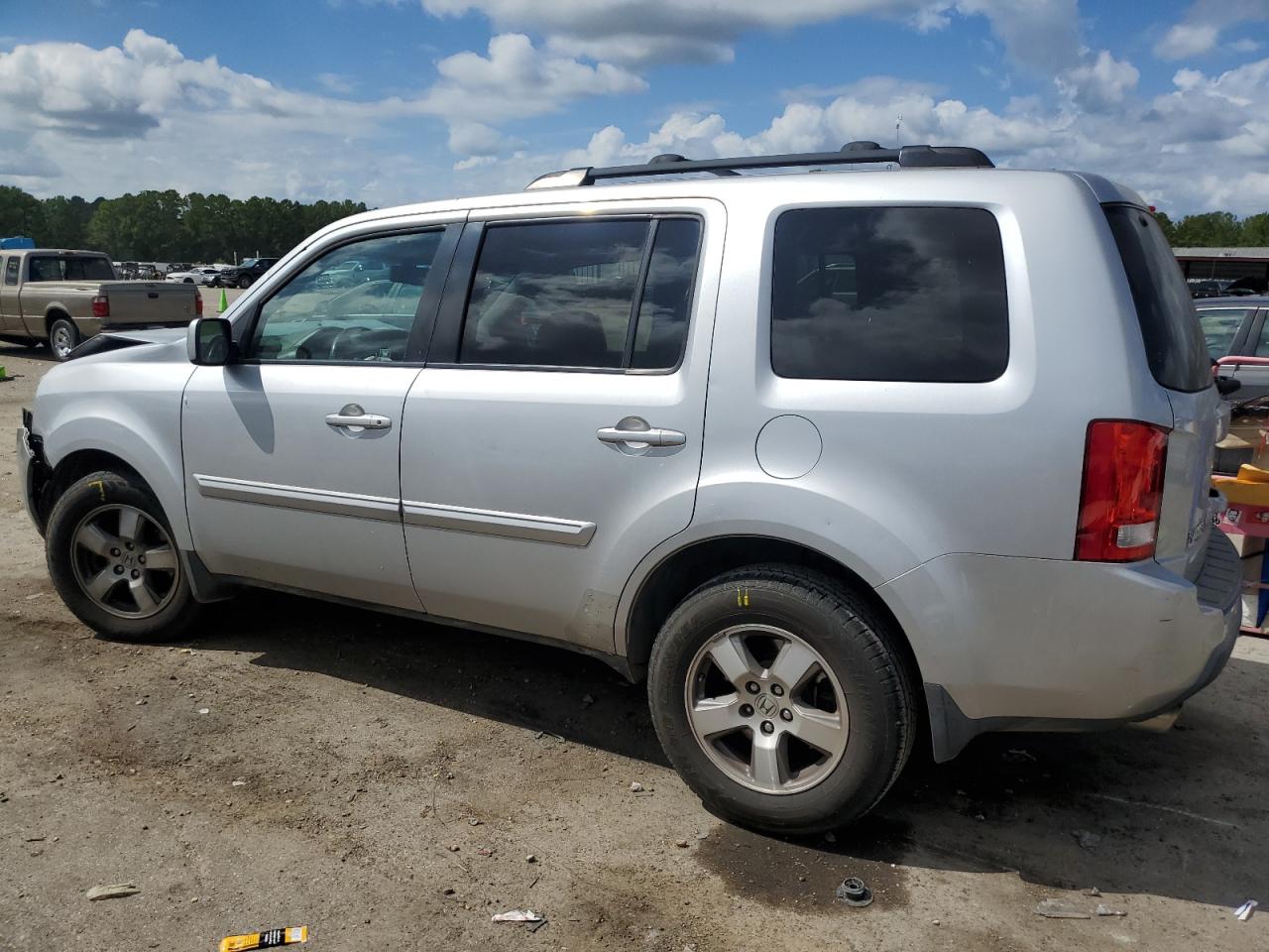 Image 2 of 2010 HONDA PILOT EXL 2010 with VIN 5FNYF3H51AB016956