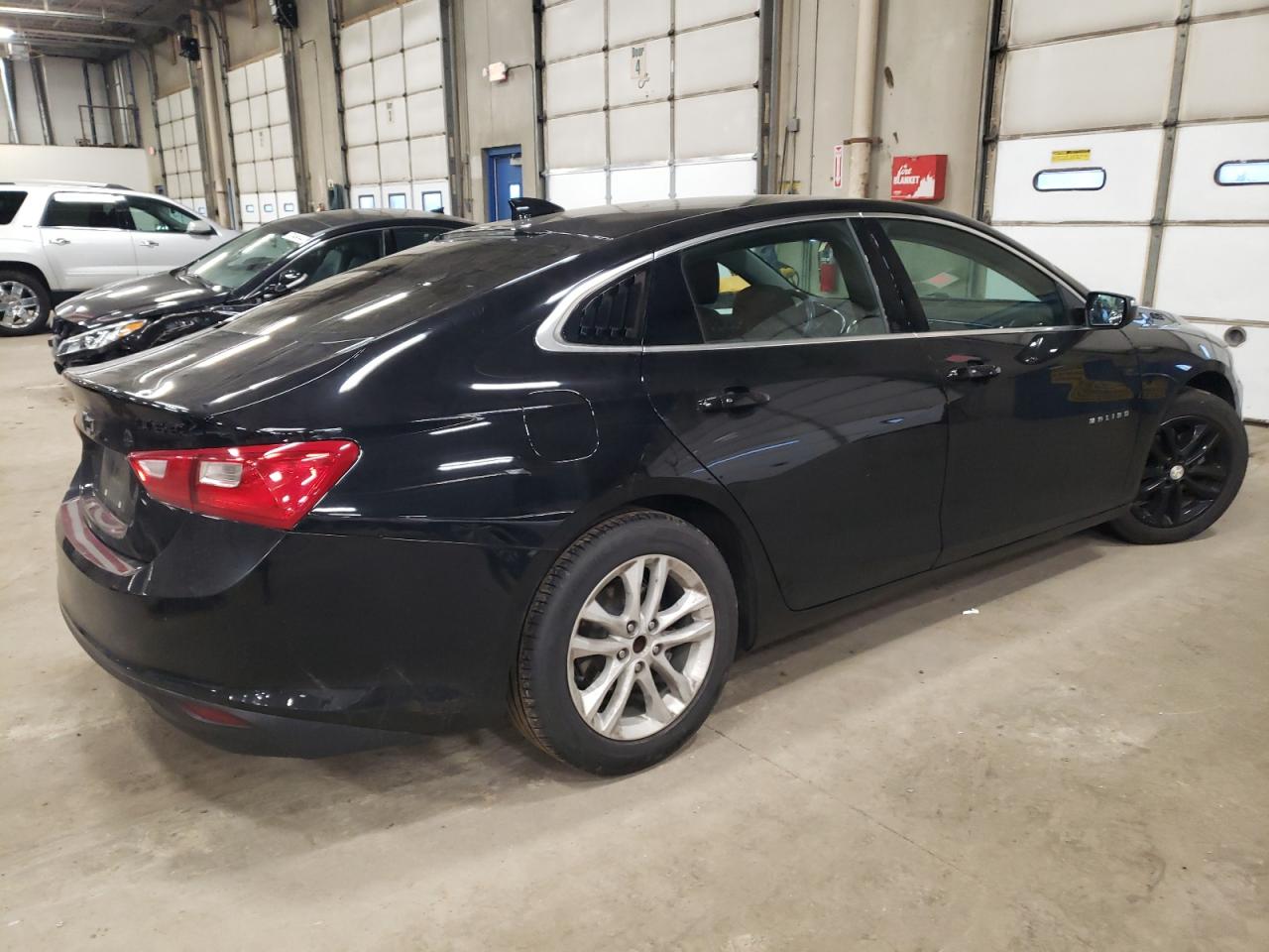 Obraz 3 z 2018 CHEVROLET MALIBU LT 2018 z VIN 1G1ZD5ST5JF252771