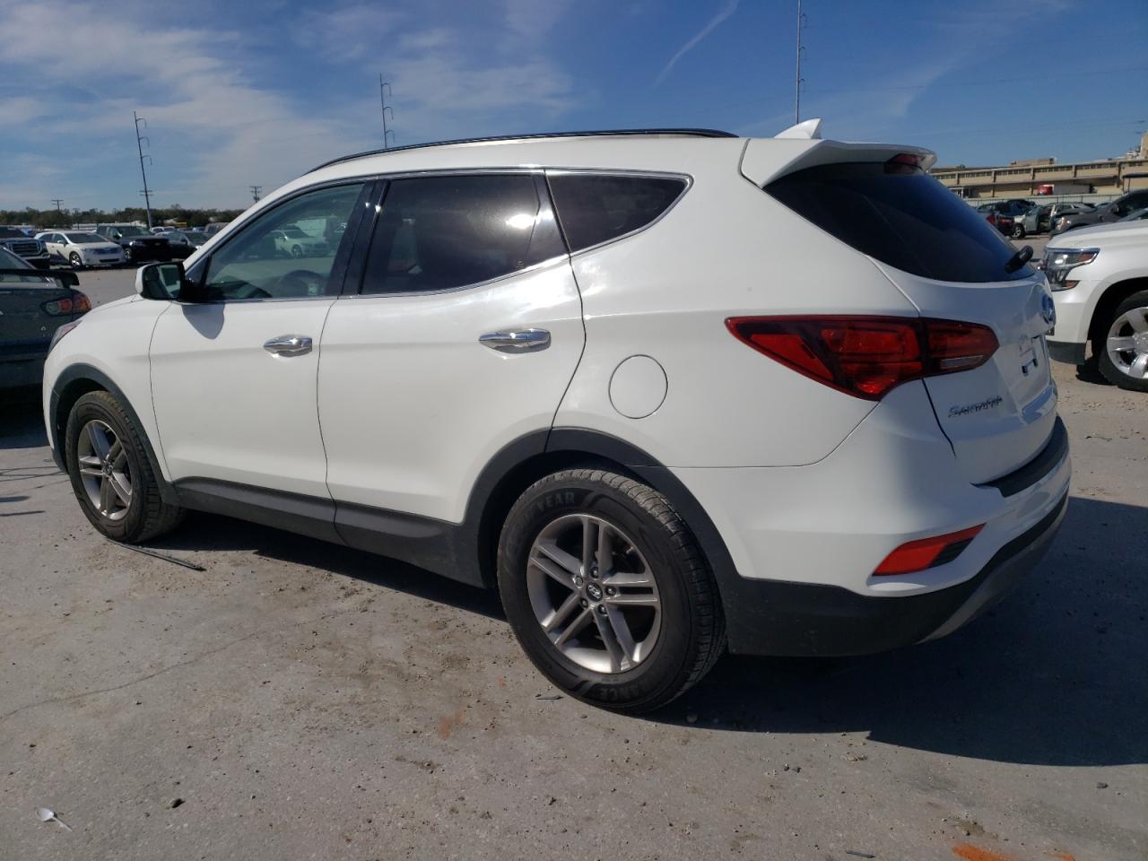 Image 2 of 2017 HYUNDAI SANTA FE SPORT  2017 with VIN 5NMZU3LB8HH012497