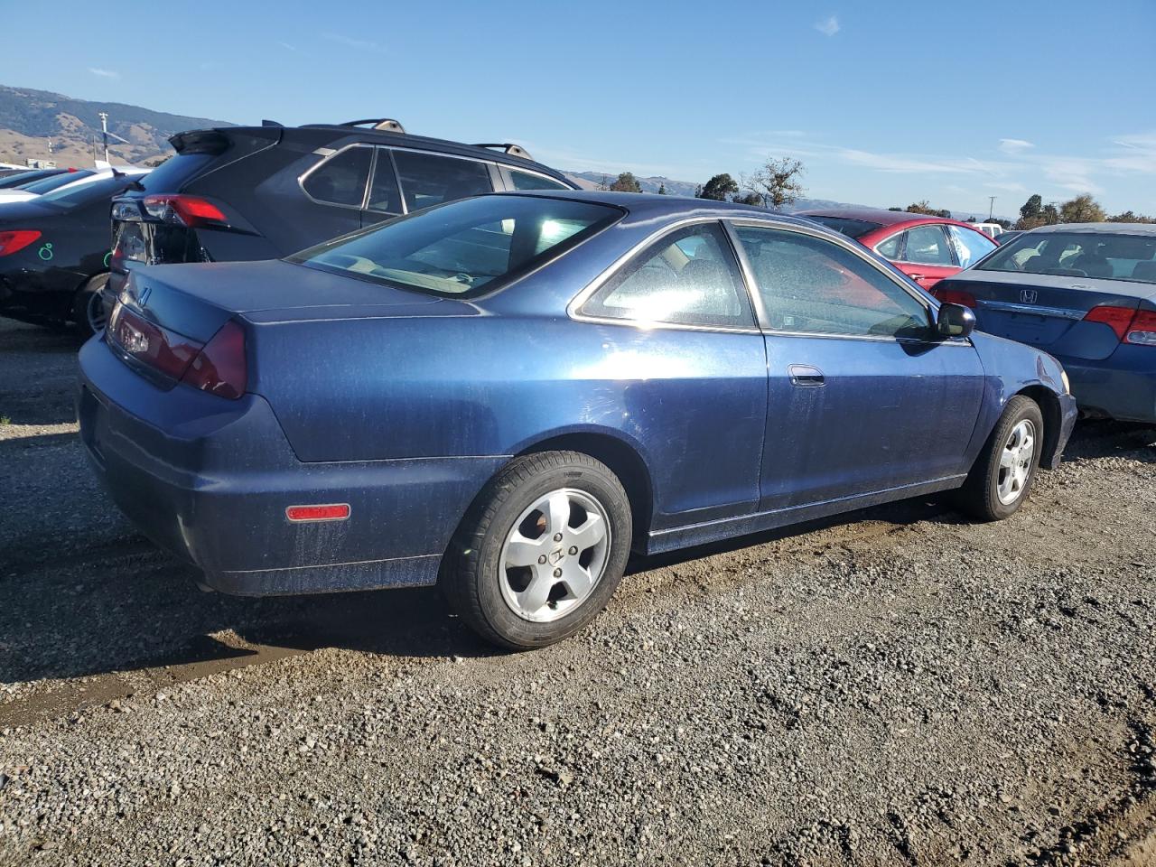 Obraz 3 z 2002 HONDA ACCORD EX 2002 z VIN 1HGCG32712A006912