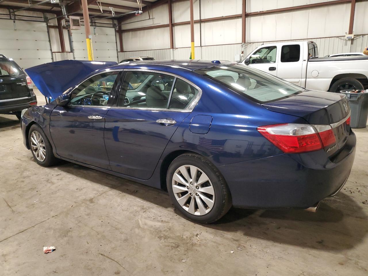 Image 2 of 2015 HONDA ACCORD EXL 2015 with VIN 1HGCR3F88FA024018