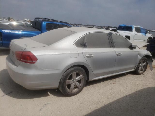 Image 3 of 2013 VOLKSWAGEN PASSAT SE 2013 with VIN 1VWBH7A38DC132072