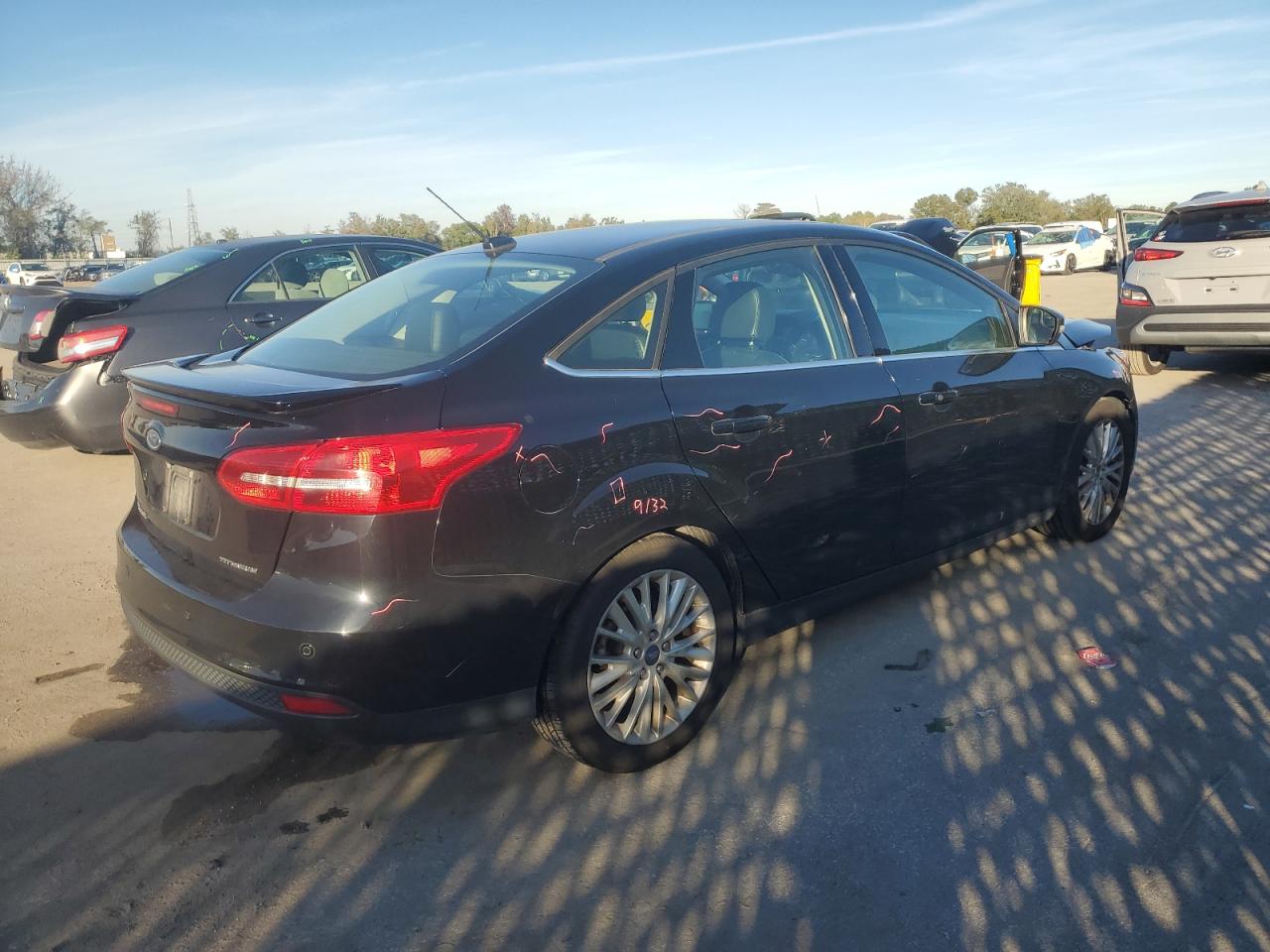 Image 3 of 2018 FORD FOCUS TITANIUM 2018 with VIN 1FADP3J29JL293935