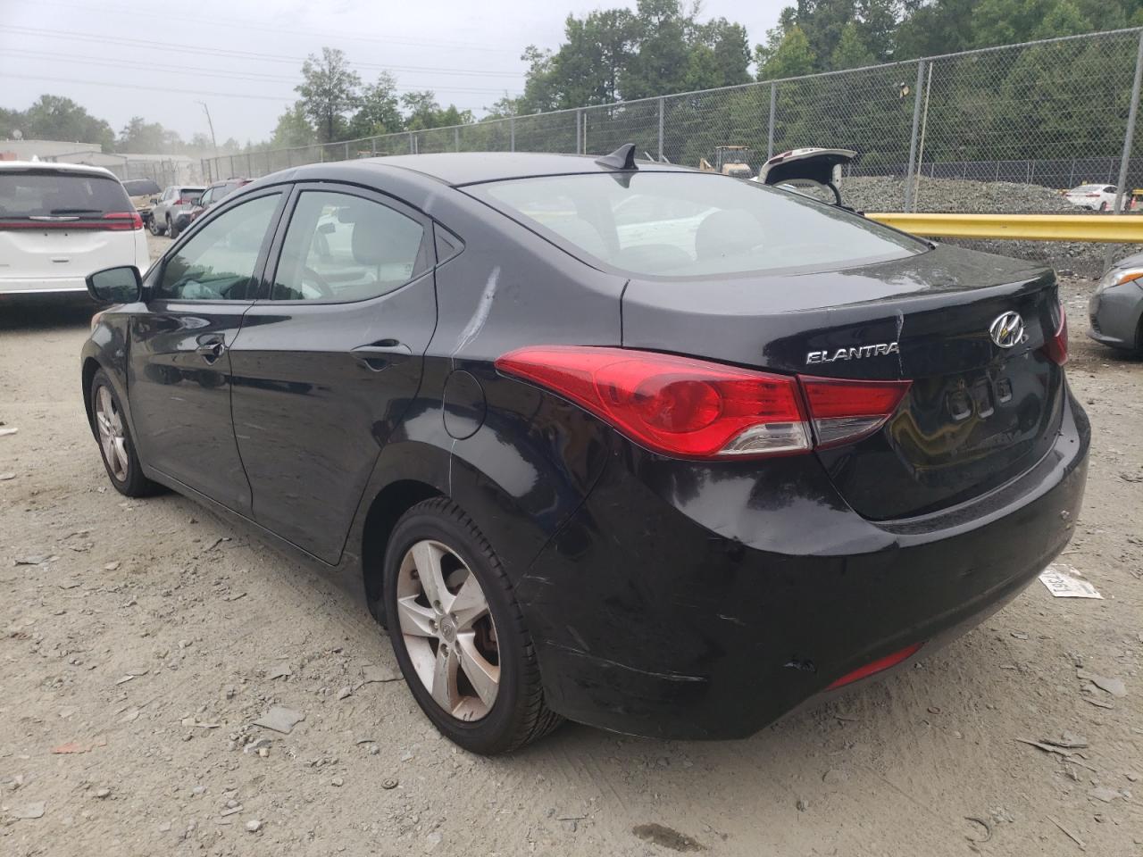 Obraz 2 z 2013 HYUNDAI ELANTRA GLS 2013 z VIN 5NPDH4AEXDH327204