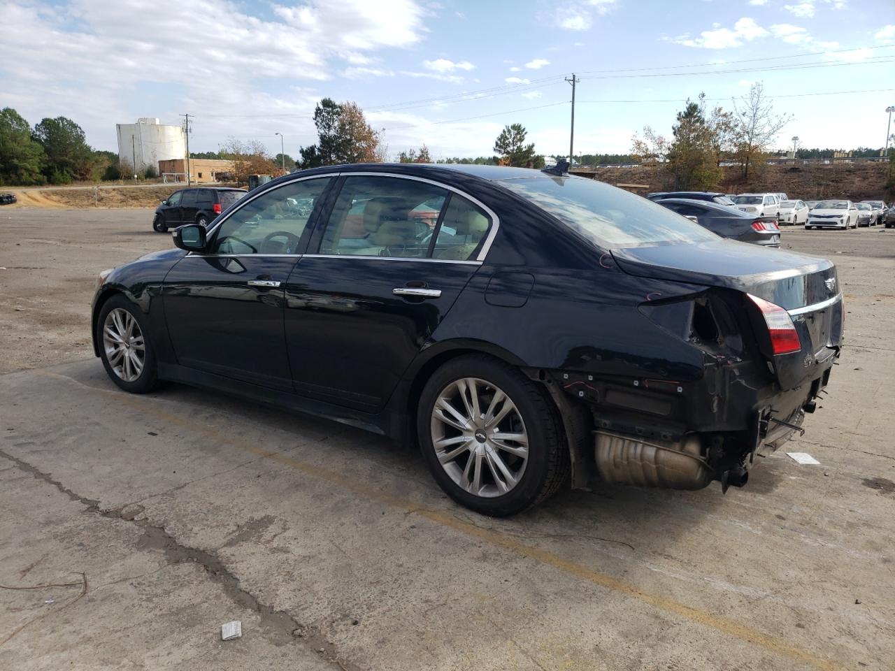 Image 2 of 2012 HYUNDAI GENESIS 3.8L 2012 with VIN KMHGC4DD5CU206658