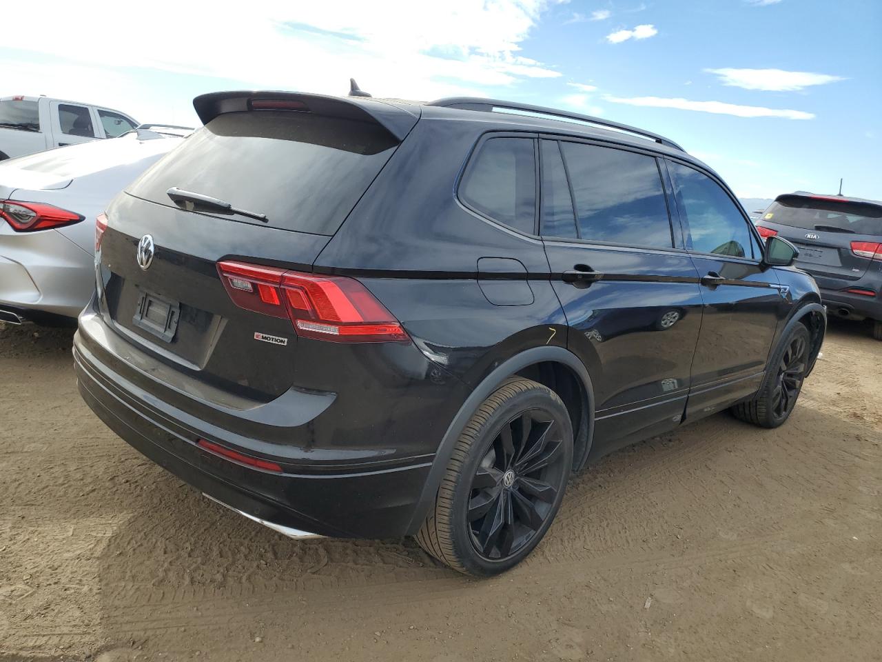 Image 3 of 2021 VOLKSWAGEN TIGUAN SE 2021 with VIN 3VV2B7AX6MM045973