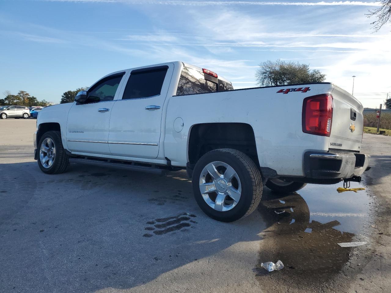 Obraz 2 z 2018 CHEVROLET SILVERADO K1500 LTZ 2018 z VIN 3GCUKSEJ0JG247279