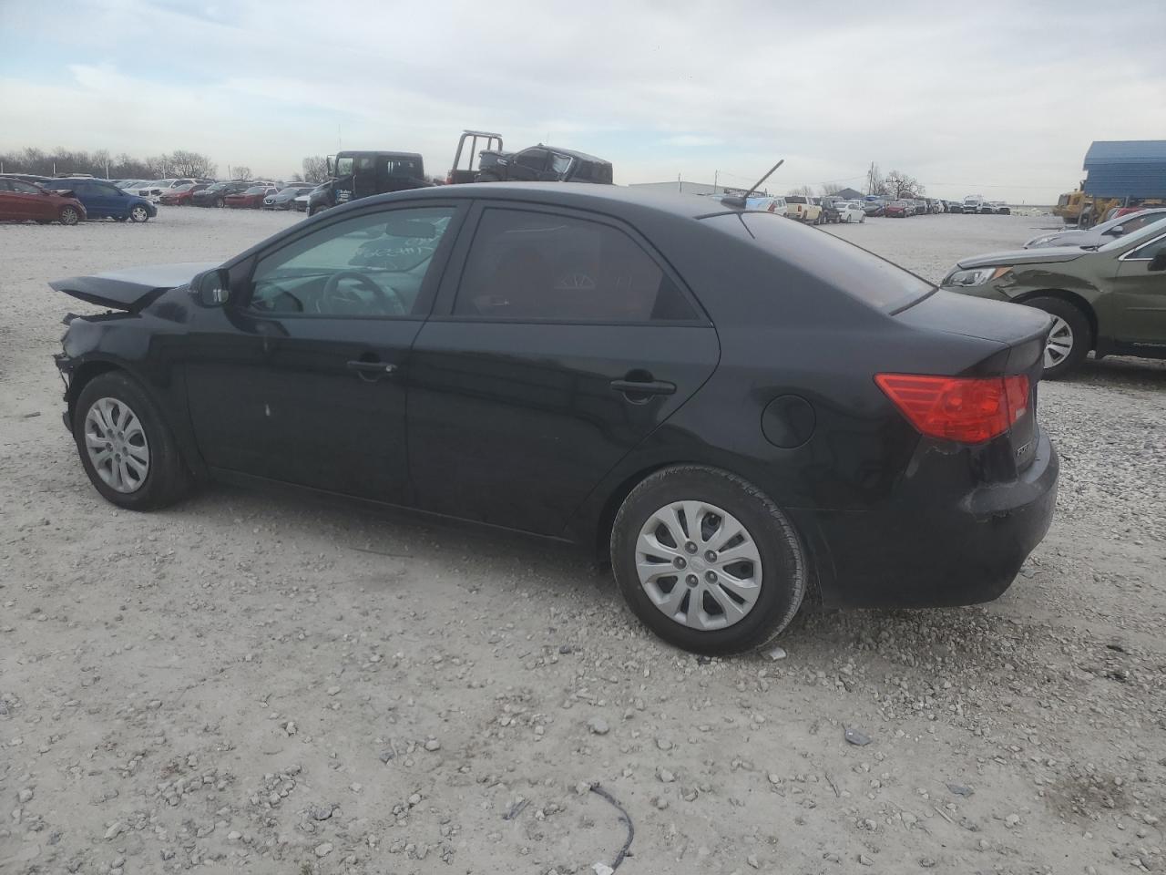 Image 2 of 2013 KIA FORTE EX 2013 with VIN KNAFU4A21D5705563