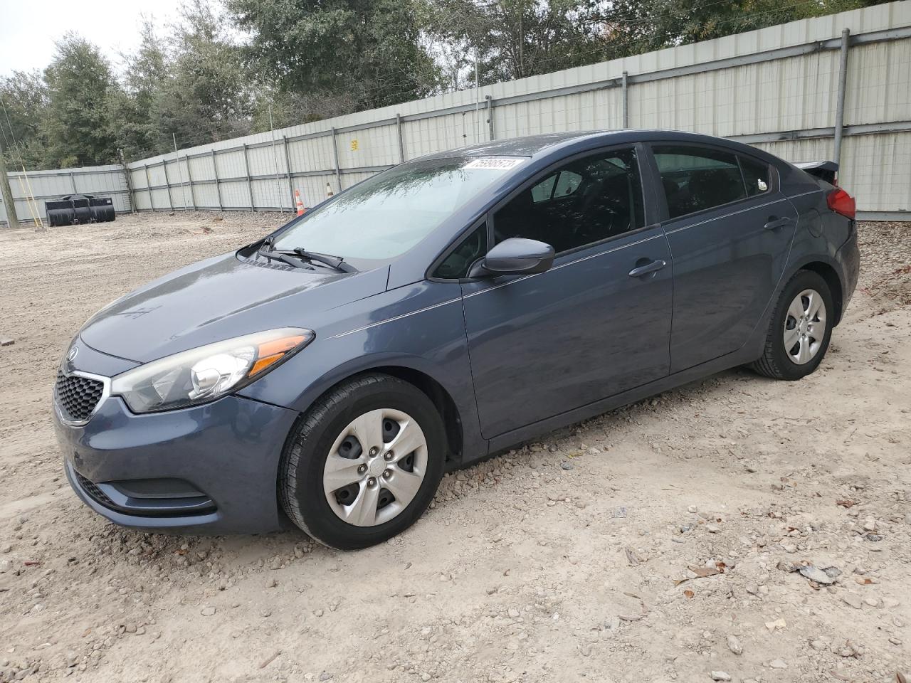Obraz 1 z 2016 KIA FORTE LX 2016 z VIN KNAFK4A65G5597767