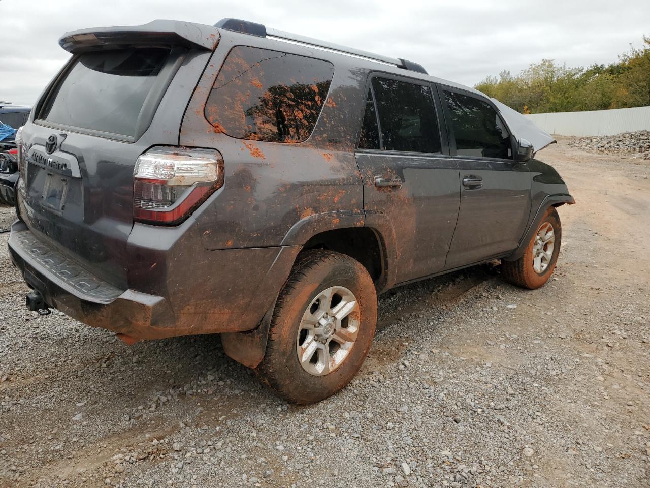 Image 3 of 2019 TOYOTA 4RUNNER SR5 2019 with VIN JTEZU5JR1K5192441