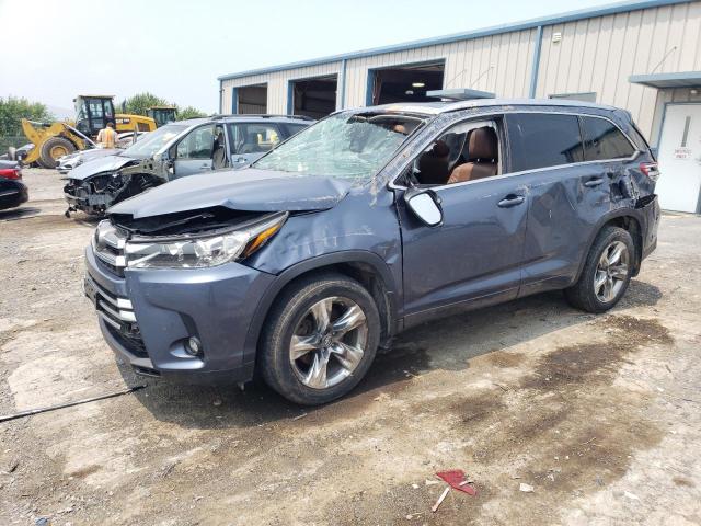 Image 1 of 2019 TOYOTA HIGHLANDER LIMITED 2019 with VIN 5TDDZRFH7KS969397