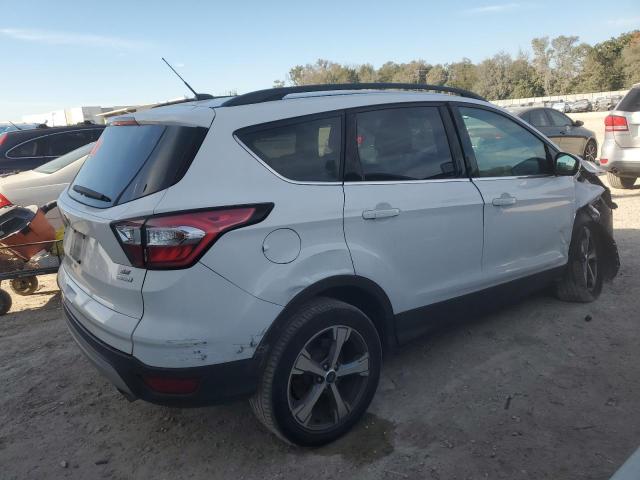 Изображение 3 2017 FORD ESCAPE SE 2017 с VIN 1FMCU0GD3HUD65587
