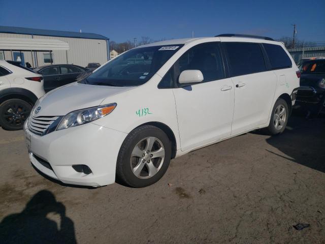2015 TOYOTA SIENNA LE 2015 image