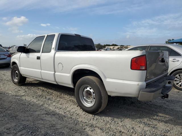 Image 2 of 2002 GMC SONOMA  2002 with VIN 1GTCS19W428144630