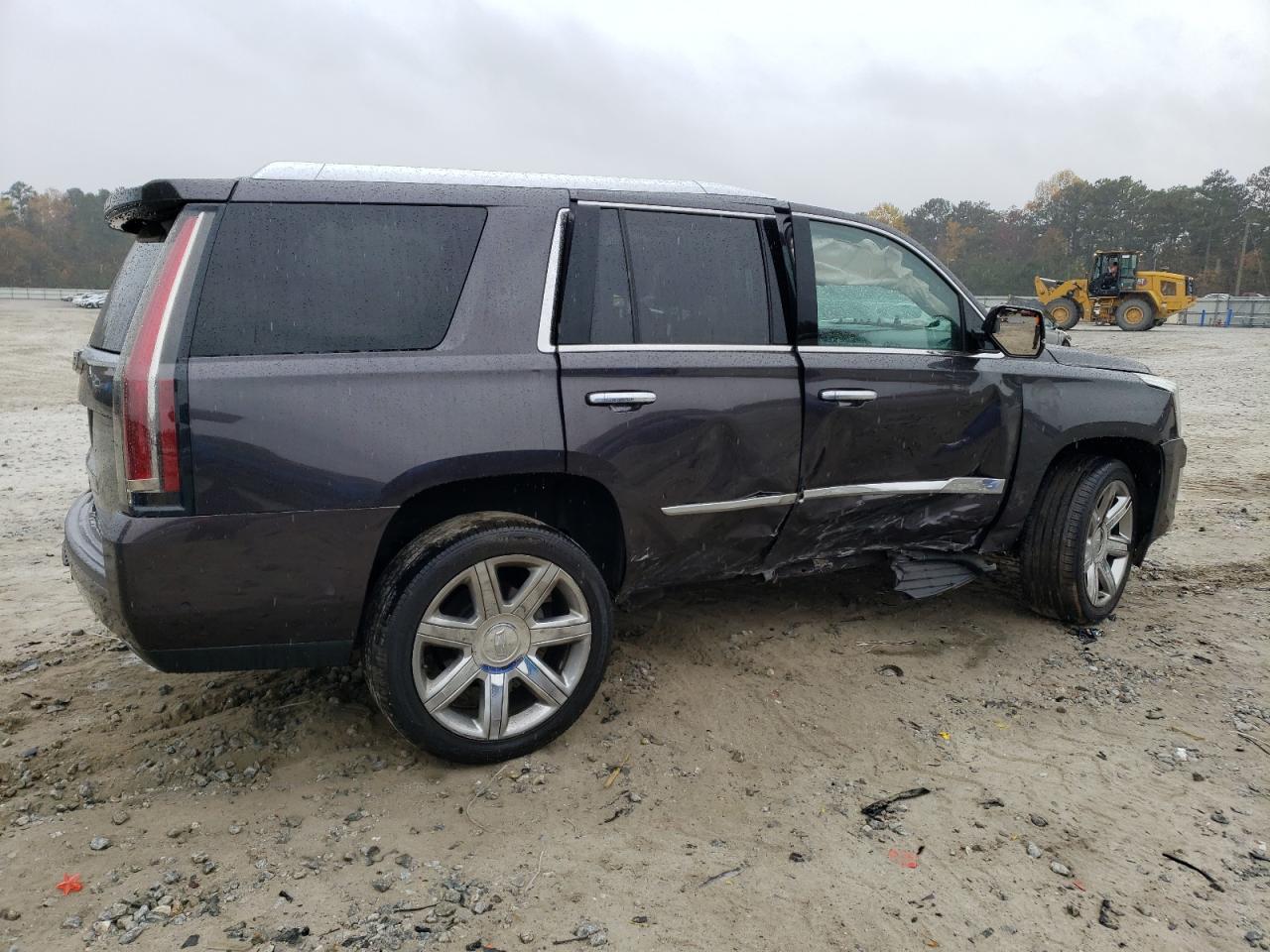 Image 3 of 2018 CADILLAC ESCALADE LUXURY 2018 with VIN 1GYS4BKJ7JR258375
