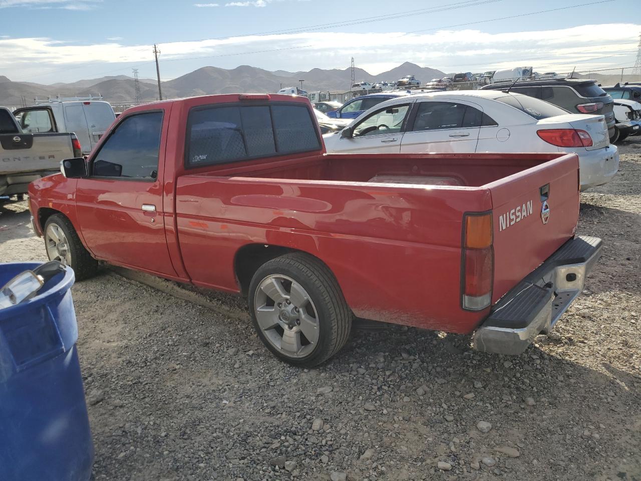 Image 2 of 1995 NISSAN TRUCK E/XE 1995 with VIN 1N6SD11S4SC370711