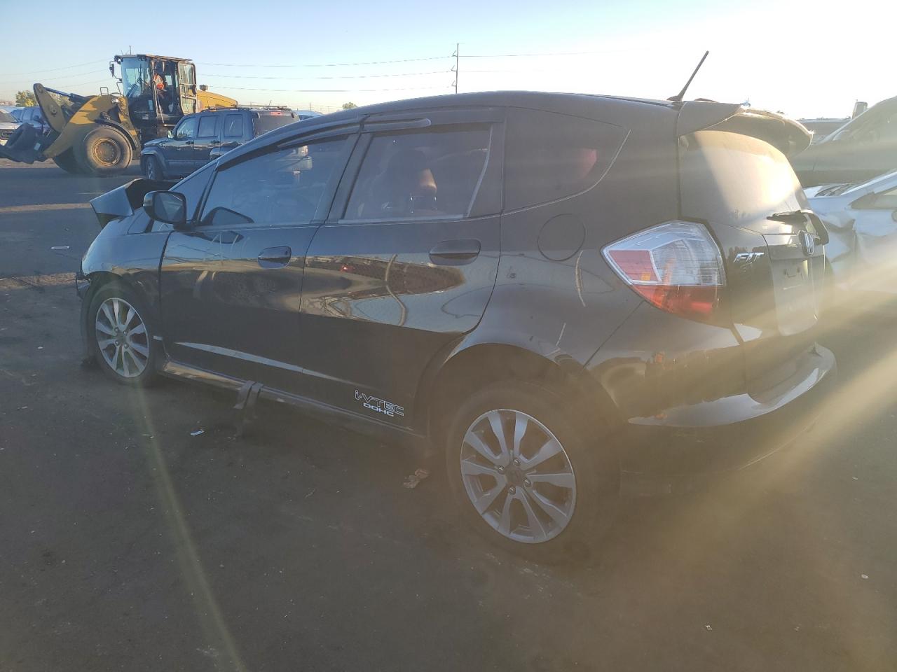 Изображение 2 2012 HONDA FIT SPORT 2012 с VIN JHMGE8H57CS003659