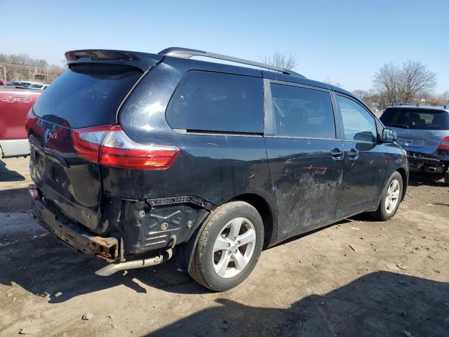 Obraz 3 z 2015 TOYOTA SIENNA LE 2015 z VIN 5TDKK3DC9FS579049