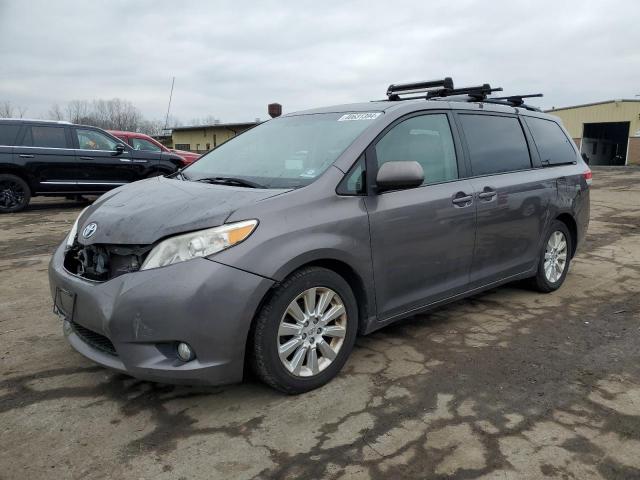 Obraz 2012 TOYOTA SIENNA XLE 2012