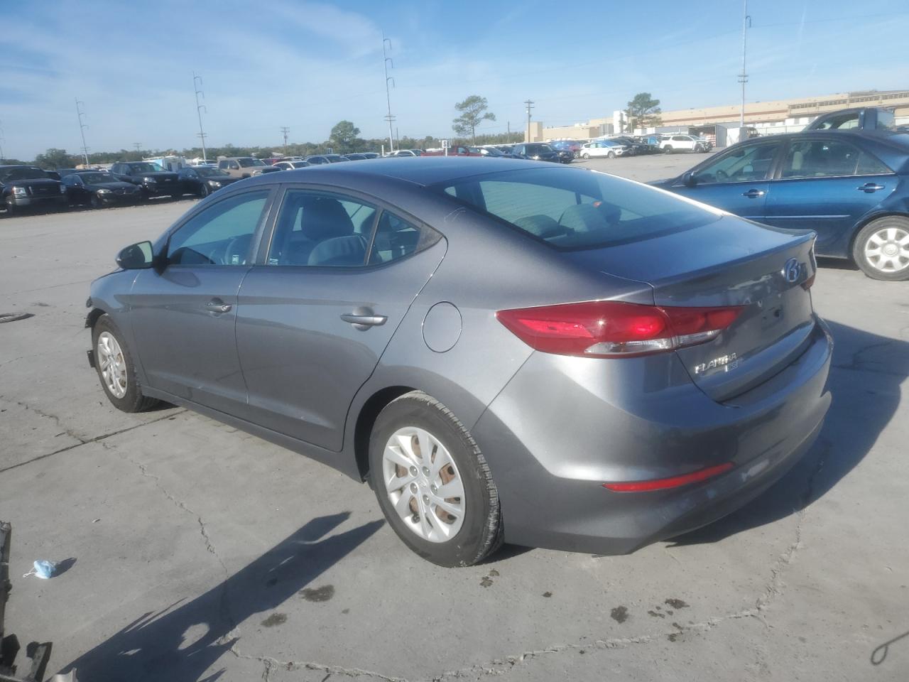Obraz 2 z 2018 HYUNDAI ELANTRA SE 2018 z VIN 5NPD74LF8JH280551