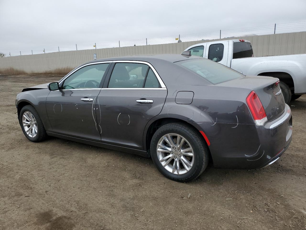Obraz 2 z 2016 CHRYSLER 300C  2016 z VIN 2C3CCAEG6GH207146