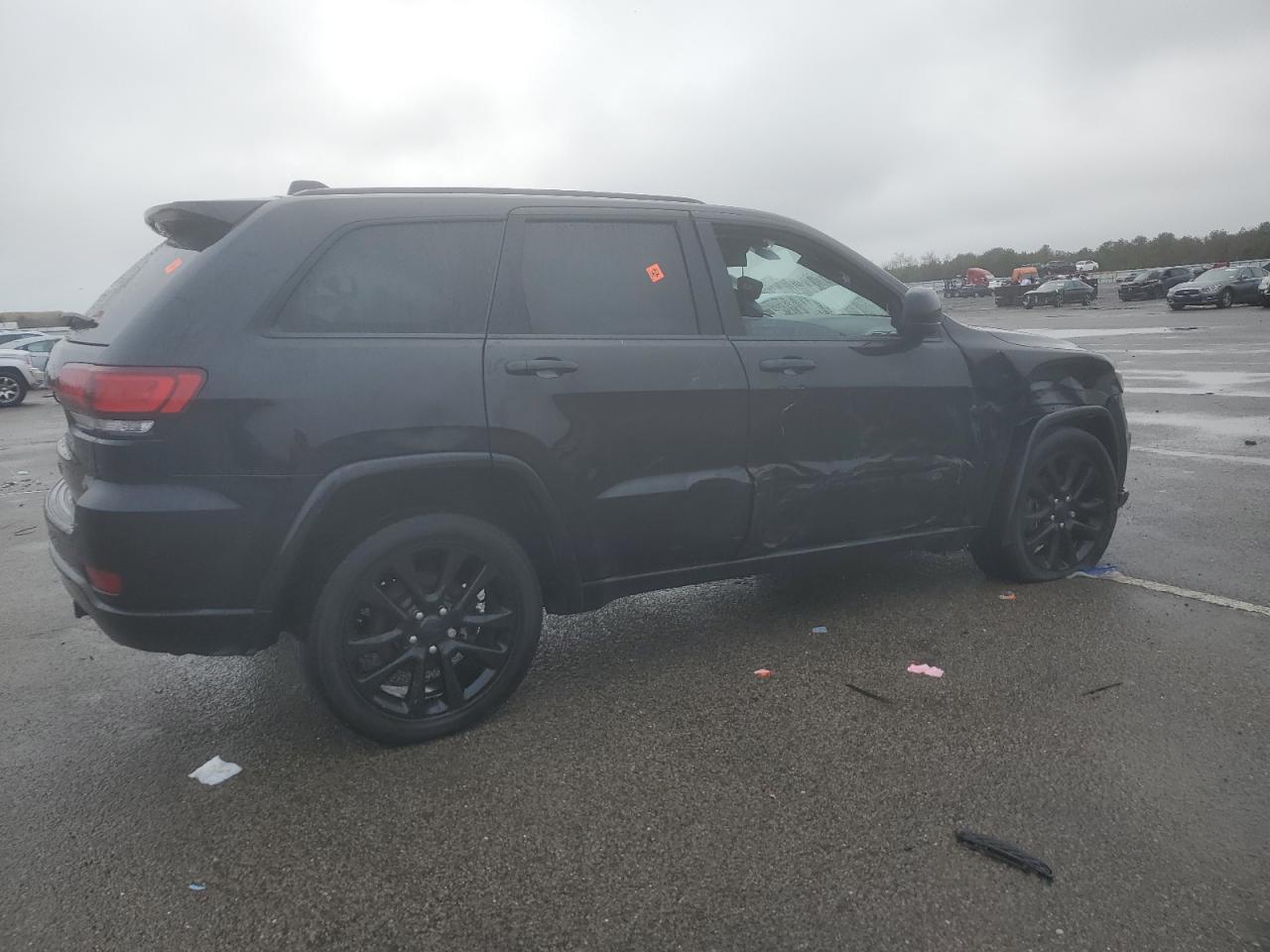Image 3 of 2017 JEEP GRAND CHEROKEE LAREDO 2017 with VIN 1C4RJFAG7HC879459