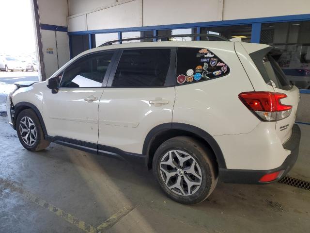 Image 2 of 2021 SUBARU FORESTER PREMIUM 2021 with VIN JF2SKAJC3MH463339